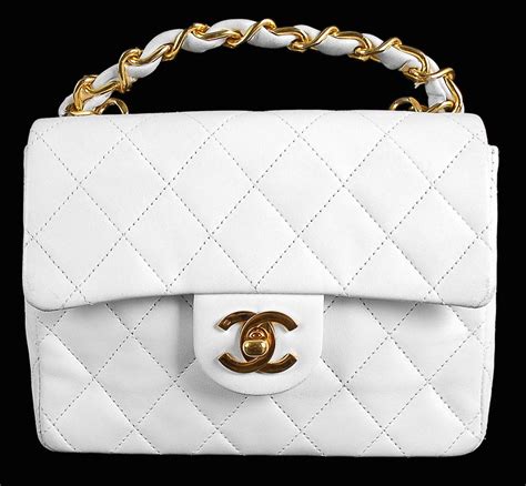 carteras chanel blancas|bolsa chanel original precio.